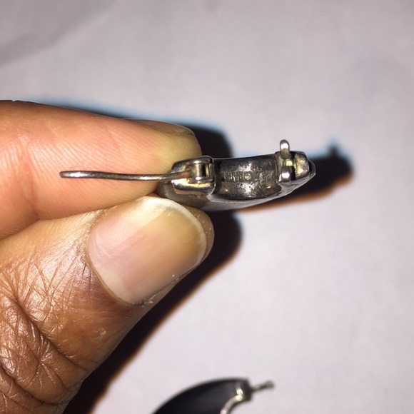 Earrings - Picture 3 of 4